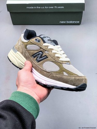 新百伦New Balance In Usa Mr993 系列美产血统经典复古休闲运动百搭老爹跑步鞋 原楦原纸版开发 正确6层组合底模精密开发 搭载全新碳素中底