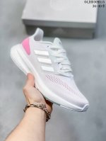 真爆 阿迪达斯 Adidas 超弹跑步系列 Pureboost 22 男鞋女鞋新款稳定排汗减震回弹防滑耐磨跑步运动鞋跑步鞋 含再生材料的短距离跑步鞋，Pureb