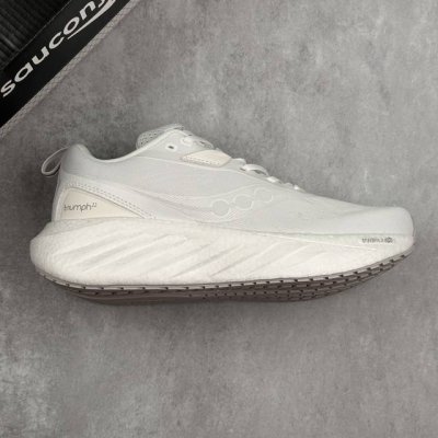 本地 核心私 Saucony Triumph 22 潮流舒适防滑耐磨 低帮跑步鞋 全新升级Pwrrun Pb中底 脚感再度升级，提供持久强劲动能 中底边墙加高