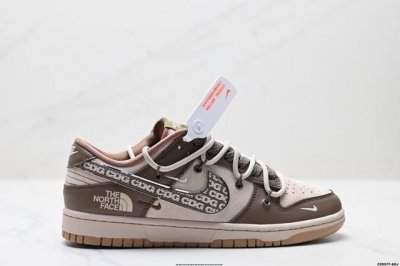 公司级Nk Dunk Low Retro “Diy高端定制” 低帮休闲运动板鞋 原装头层材料 用料绝不含糊 独家版型蒸餾加工帶來的是更好的视觉和脚感体验 清洁度