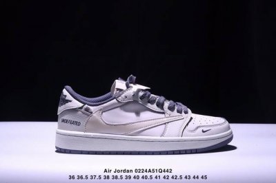 Travis Scott X Fragment Design X Jordan Air Jordan 1 Low Og Sp 多方联名合作融合了Travis S