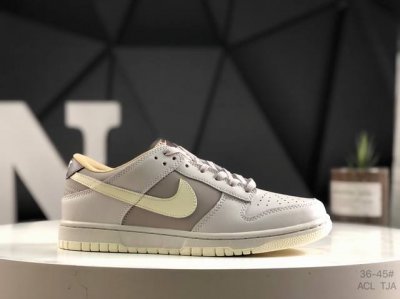 170 Sb Dunk Low Pro 扣篮系列复古低帮休闲运动滑板板鞋。采用脚感柔软舒适Zoomair气垫，有效吸收滑板等极限运动在落地时带来的冲击力，为街头