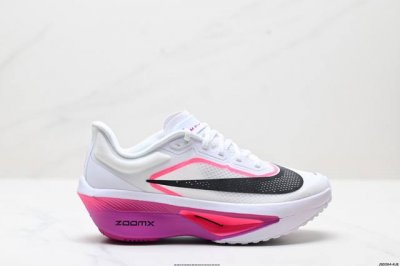 公司级Nk Zoomx Invincible Run Flyknit Fk6 Zoom Fly 6轻量飞织低帮休闲运动慢跑鞋 此鞋专为长跑运动员而生 是为5至1