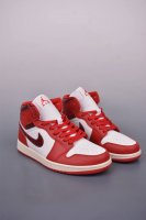 Air Jordan 1 Mid 红爆裂 天猫贸外客户订单 市面最工高艺 中系帮列 全批Jw新次 原装模原大底 全鞋原厂制定皮料，手感细正腻确折边工艺 完美节细