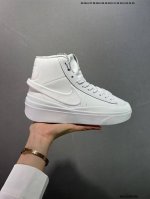 160 nike Blazer Phantom Low 厚底增高休闲鞋 采用轻盈利落设计 焕新演绎经典鞋款该鞋款带来舒适足底体验 货号：Fn5820 100 i