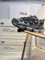 fila Fusion 斐乐 潮牌低帮运动休闲鞋 Filafusion主要以时尚运动文化 跨界联名为主 结合当下广受欢迎的滑板街篮 棒球、骑行等时尚运动 运用拼