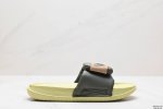 耐克 Nike Dunk Low Kasina 夏季单品夏季nk拖鞋夏新款一字拖透气轻便材质方面仿佛也采用了eva发泡材质打造 货号:Cz6501-101 尺码