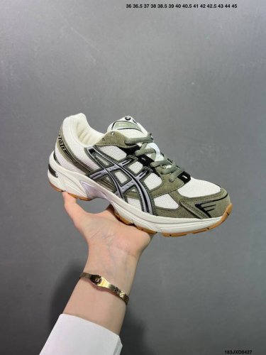 公司级Asics Gel- 复古单品 公司级Asics Gel- 系列低帮复古休闲运动慢跑鞋 白银深蓝 货号：1201A256-400 尺码：36 37 37.