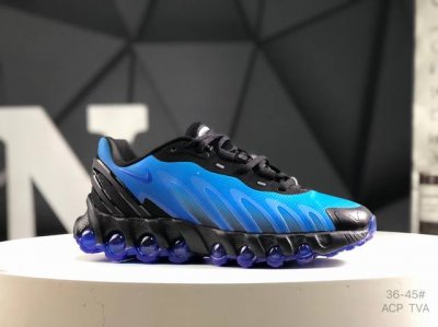 耐克 Nike Air Max Dn8 耐克运动舒适减震气垫跑步鞋 #鞋款旨在透过 Dynamic Air 技术提升全天穿着体验，当中首次采用了全掌 Dynam