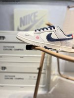 蛇年限定# 耐克Nike Dunk Low 板鞋Sb系列经典百搭休闲运动板鞋加厚鞋舌的填充，使舒适性大大提升，同时也更方便穿脱中底部分则加入了脚感柔软舒适Zoo