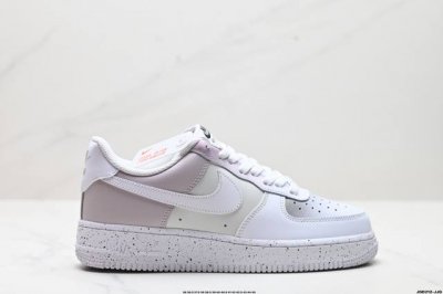 公司级Nike Air Force 1‘07 原楦头原纸板 打造纯正低帮空军版型 专注外贸渠道 全掌内置蜂窝气垫 原盒配件 原厂中底钢印、拉帮完美 货号:Bq8