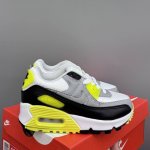 Nik..E Air Max 90 原单版新款运动汽垫减震儿童休闲鞋 Size：28-35码 新工艺 经典手球鞋 优质面料拼接，质感满满 橡胶耐磨防滑大底，脚感