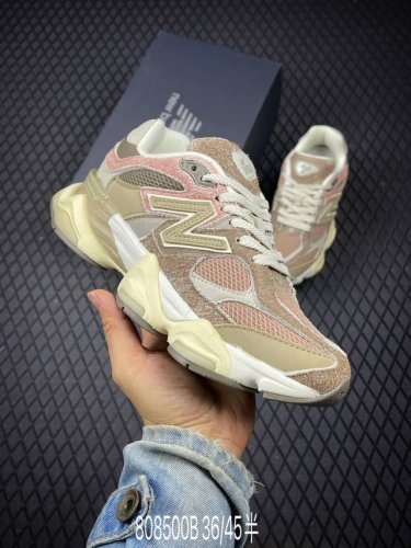 B New Balance Nb9060系列 复古休闲运动慢跑鞋 U9060Ntb #鞋款灵感源自设计师本人对夏日的怀日回忆。鞋面大身由空间双格及磨砂鞋面拼接而