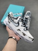 Nike Court Vision 1 Low“暗黑骑士②” 手绘涂鸦定制板鞋 暗黑骑士的武器和魔法是他们力量的象征。他们手持巨大而沉重的双手剑或战斧，剑身往往