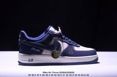 海外限量发售！公司级Nike Air Force 1 '07 Low “北面联名 米白红蓝双拼”空军一号 低帮 运动鞋 休闲鞋 折边针车 工艺难度大 原楦头原纸