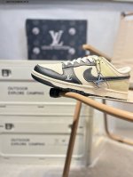 Nike Sb Dunk Low“Lv联名” 周年高端定制 低帮休闲板鞋 定制鞋盒 超高清洁度 皮料切割干净无任何毛边 细节完美Qf1568 Qs7721319