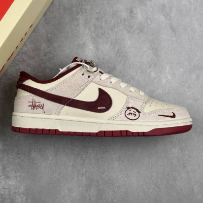 本地 核心私 Nk Sb Dunk Low Ts X 斯图西三方联名 猪八红勾 周年高端定制 低帮休闲板鞋 #定制鞋盒 大厂纯原品质出货 超高清洁度 皮料切割干