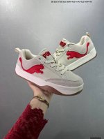 120 彪马 Puma 180 时尚增高显腿细 彪马全新面包鞋厚底百搭板鞋，面包鞋是整个2022年最具人气的鞋型之一，今年仍将是鞋圈主力。近日，Puma彪马推出