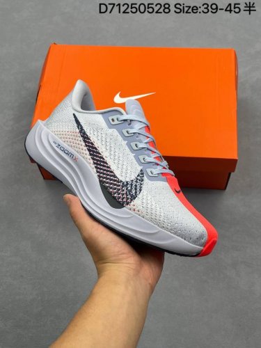 耐克 Nike Quest 6极速6代网面透气 时尚休闲跑步鞋 简约高科技设计采用多层材料 为双足带来凉爽感受和稳固体验 时尚鞋面搭配中足包覆设计 提供稳固贴合