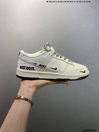 公司级Nk Dunk Low 定制配色 Kk133 21 大厂出品 极力推荐 原装头层材料 独家版型蒸餾加工帶來的是更好的视觉和脚感体验大厂纯原品质出货 清洁度