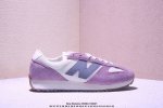 new Balance 新百伦 男女鞋真标半码制，原楦原纸版开发，采用长绒翻毛皮组合组合网织布鞋面材质，中底Eva发泡缓震组合防滑耐磨橡胶外底复古潮流的代表作，