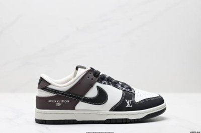 公司级耐克Nike Dunk Low 扣篮系列 复古低帮休闲运动滑板板鞋 采用脚感柔软舒适Zoomair气垫 有效吸收滑板等极限运动在落地时带来的冲击力 为街头