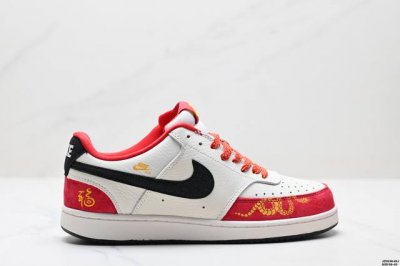 公司级Nike Court Vision Lo ‘Diy’定制 低帮百搭 透气休闲运动板鞋 兼顾舒适脚感和出众风范 演绎匠心之作 结构性的支撑贴合感结合复古篮球
