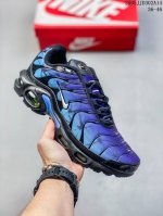 真标Nike Air Max Plus 耐克 轻便缓震 耐磨大气垫系列 跑鞋 全新的鞋面材质搭配Tpu波浪纹理与内靴设计 打造如袜子般的贴合支撑体验 带来更加舒