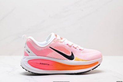 真标Nike Vomero 18 耐克 舒适减震防滑 低帮跑步鞋 货号:Hm6804-100 尺码:36 36.5 37.5 38 38.5 39 40 40.