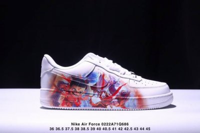 耐克Nike Air Force 1 Low 空军一号低帮百搭休闲运动板鞋。柔软、弹性十足的缓震性能和出色的中底设计，横跨复古与现代的外型结合，造就出风靡全球三
