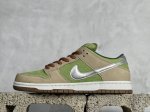 top Nk Sb Dunk Low Escargot 蜗牛 Sb低帮休闲板鞋 Fq7585-200 #整双鞋在颜色上将荧光绿色作为底色，使用不同饱和度的黄色以