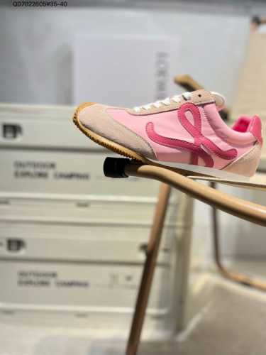 230 西班牙百年皮具奢华品牌/罗意威Loewe Ballet Runner 2.0 Sneakers 芭蕾舞2.0系列阿甘复古风德训薄底百搭休闲运动鞋 尼龙和