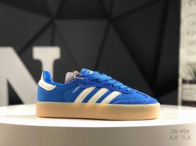 阿迪达斯 Adidas Campus Oos 减震防滑耐磨 低帮 板鞋，鞋头出色设计,塑就出众贴合感。鞋身运用简洁的色彩进行搭配,缔造简洁利落外观和出众脚感。鞋