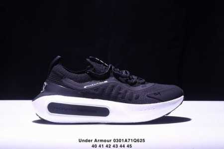 Under Armour 安德玛 全新 Under Armour Ua Hovr Coldgear Reactor 男士跑鞋 类型：男鞋 码数：40 41 42 - 点击图像关闭