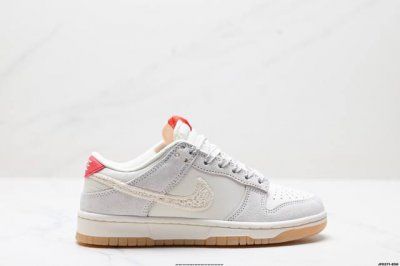 270 公司级耐克Nike Dunk Low 扣篮系列 复古低帮休闲运动滑板板鞋 采用脚感柔软舒适Zoomair气垫 有效吸收滑板等极限运动在落地时带来的冲击力