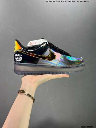 公司级nike Air Force1 全新配色 #原楦头原纸板 打造纯正空军版型 #专注外贸渠道 全掌内置蜂窝气垫 #原盒配件 原厂中底钢印、拉帮完美 货号：X