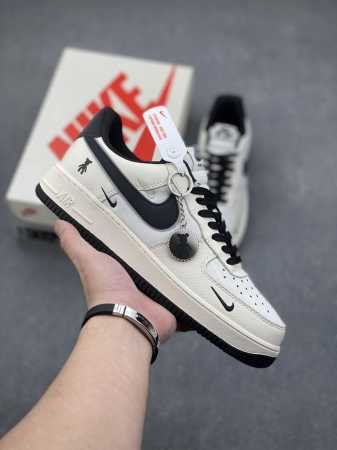 海外限量发售！公司级NIke Air Force 1 '07 Low “暴力熊联名--亚麻米黑”空军一号 低帮 运动鞋 休闲鞋 折边针车 工艺难度大 原楦头原纸 - 点击图像关闭