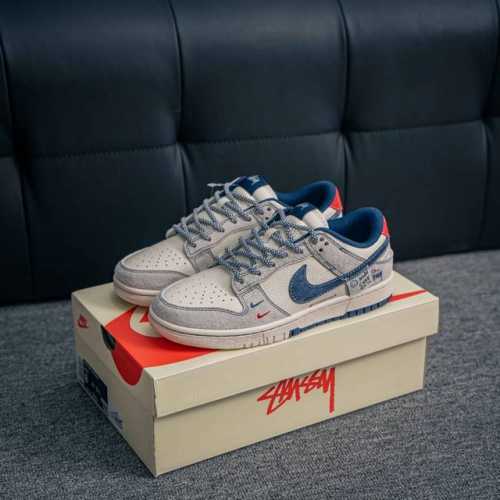 核心私 Nike Dunk 全套原楦原模倾力打造完美版型 独家原厂航空铝磨具打磨大底 鞋头坡度极致还原 无解鞋型 原盒原配 圈内天花板工艺 原厂冲刀 超高清洁度