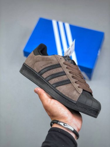 Adidas Originals Superstar Ayoon 贝壳头系列低帮经典百搭休闲运动板鞋 货号:Jh7696 尺码 35-45 半