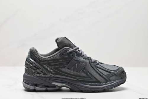 公司级New Balance M1906系列复古单品宝藏老爹鞋款 公司级版本复古元素叠加 质感超级棒 楦版型材料细节做工精细 作为Nb最经典的档案鞋型之一 与2