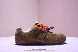 公司级美拉德配色打造全新跨界合作，意大利奢侈品牌 缪缪Miumiu X Nb新百伦New Balance 530 Sl系列低帮经典复古休闲运动慢跑鞋！ Xm04