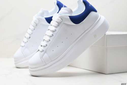 真标意大利高奢品牌Alexander Mcqueen亚历山大 麦昆 Sole Leather Sneakers低帮时装厚底休闲运动小白鞋 货号:553770 W