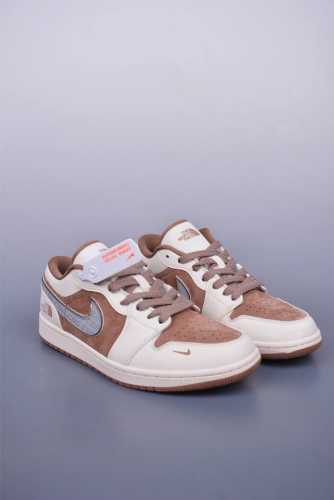 Nike Jordan Air Jordan 1 北面联名 纯原大厂出品 极力推荐 定制鞋盒 大厂纯原品质出货 超高清洁度 皮料切割干净无任何毛边 细节完美 官