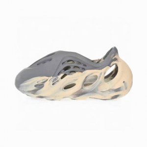 Adidas Yeezy Foam Runner Slide Stone Saget 椰子童鞋户外风格包头运动沙滩凉拖防滑洞洞跑步凉鞋 灰黄 Gx8507 尺码