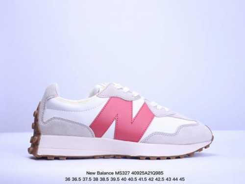 New Balance Ms327公司级系列 复古休闲运动慢跑鞋 完美清洁度 全新 New Balance 327 系列，以更纯粹的复古风格设计打造的全新造型。