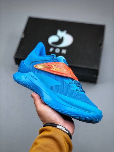 Under Armour Curry Fox 1 Curry Fox 1 Hfd Pe Ua安德玛 福克斯狐狸一代柔软舒适减震防滑低帮篮球鞋 鞋款延用了 Cur