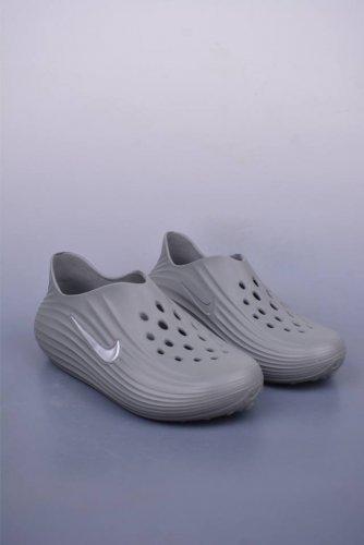 Nike Reactx Rejuven8 耐克夏日穿搭凉鞋 夏季必备 采用质感柔软且出众回弹的 Reactx泡绵 缔造非凡舒适的日常穿着体验 助你保持活力 官方