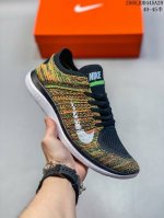 耐克Nike Free 4.0 Flyknit 赤足4.0 轻跑鞋 质感新焕升级 专为短打跑造 鞋如面袜般子柔贴软合 结合性弹沙线 赋双予足众出的紧包密覆效果