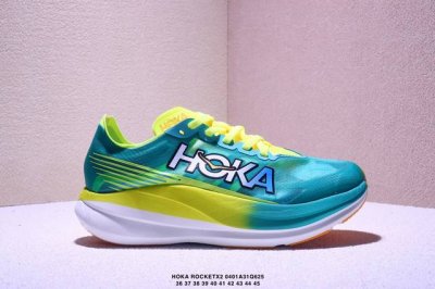 公司级Hoka One Oneu Rocketx2 真碳大底 半透明蝉翼鞋面透气跑步鞋 技术合成网眼鞋面 提供如拥抱足部的贴合感 内部中底笼 提供轻量的如拥抱足