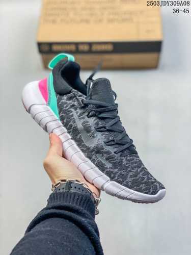 140 Nike Free Run 5.0 耐克 赤足5.0 蓝橙 可回收材料轻便透气运动跑步鞋 类似袜子的Nike Free Run 5.0由至少20%的可回